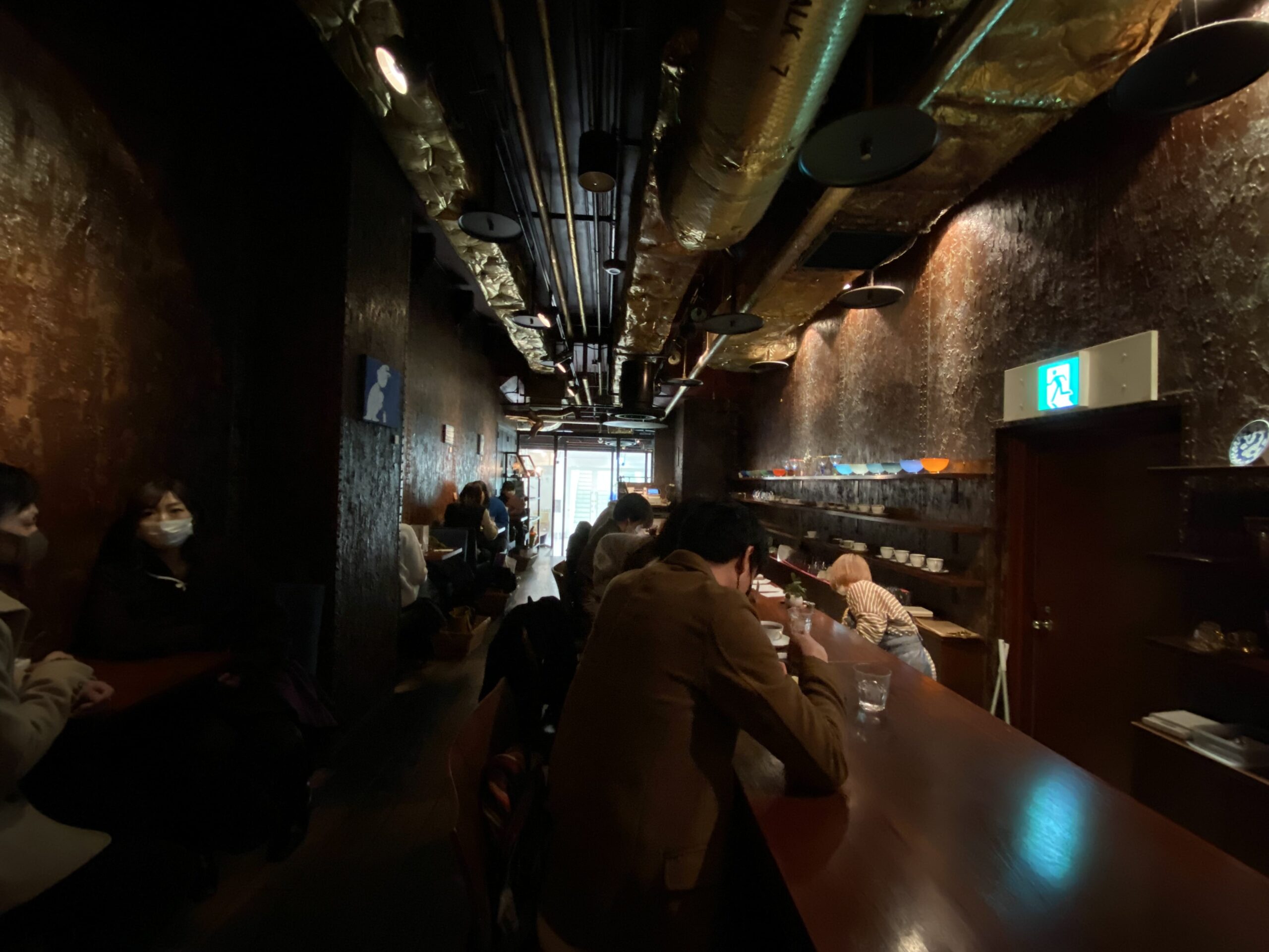 トムズカフェ店内